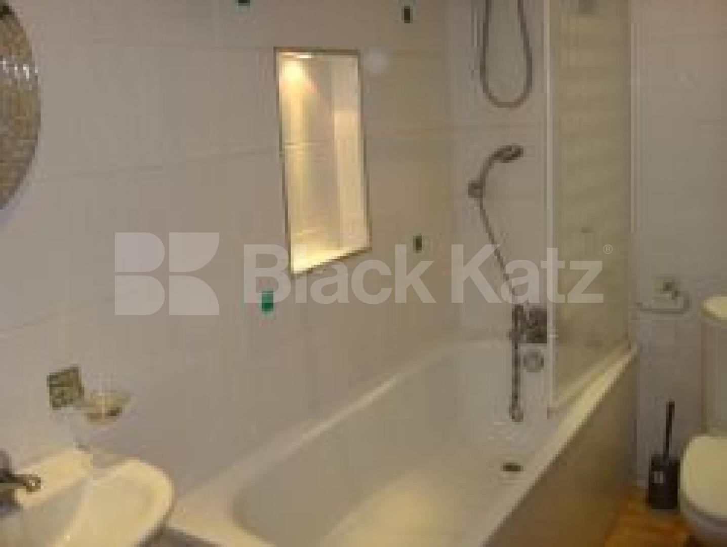 			NEW INSTRUCTION, 2 Bedroom, 1 bath, 1 reception Flat			 Holloway Road, Holloway Road